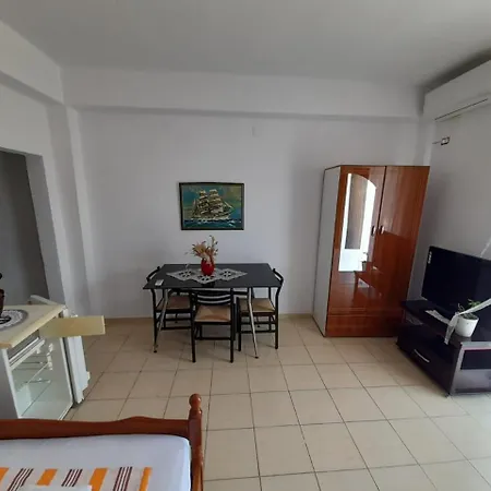 Rey Garden 3* Vlorë